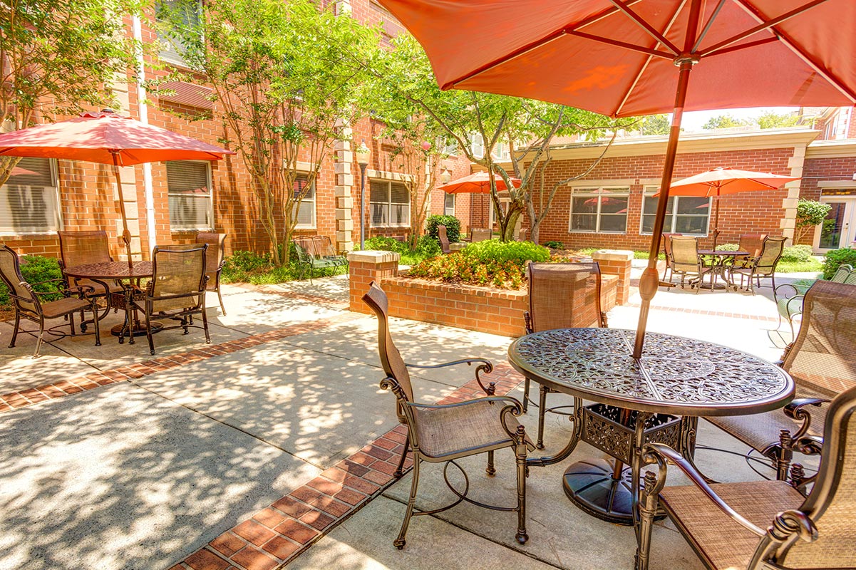 photos-atlanta-ga-senior-living-dunwoody-place