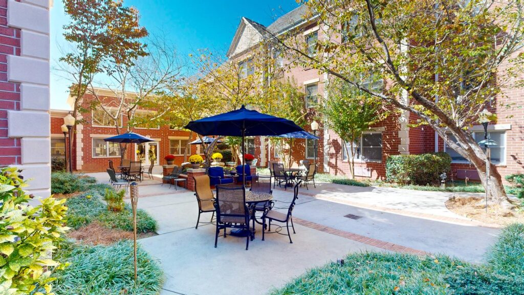 Dunwoody Place | Courtyard