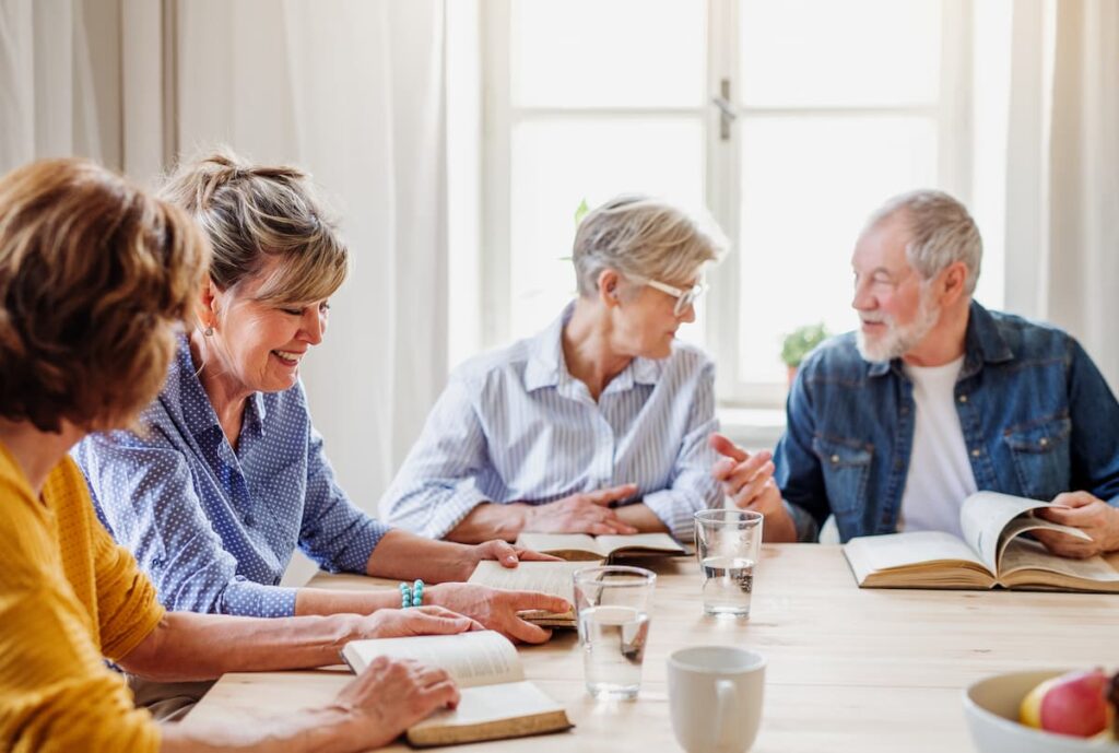 Gig Harbor Court | Seniors Reading Together