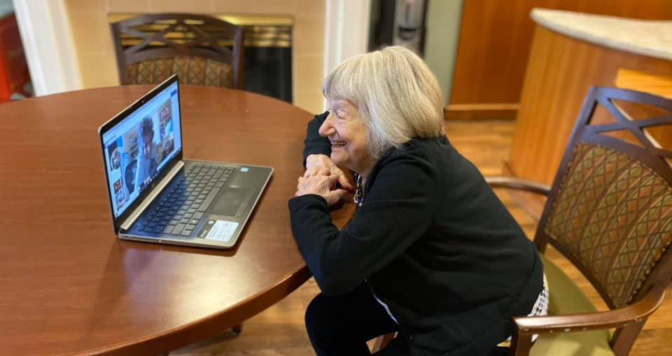 Pegasus Senior Living | Senior using Zoom