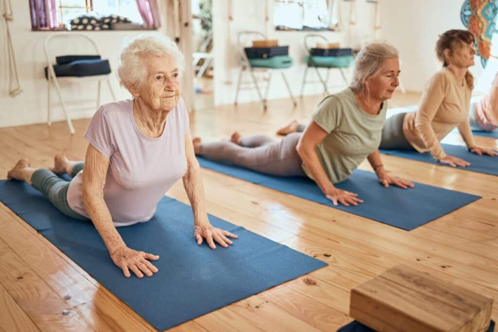 Pegasus Landing of Tanglewood | Seniors doing yoga