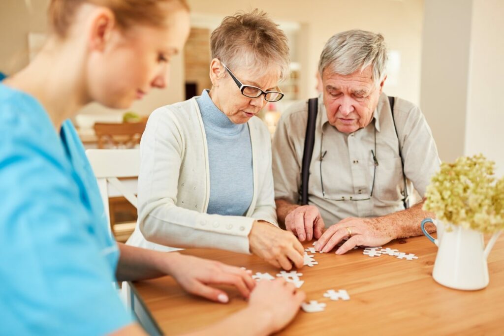 Pegasus Senior Living | Seniors working on a puzzle