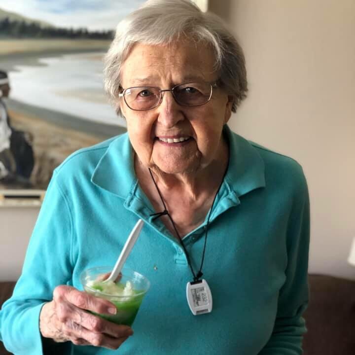 The Oaks at Inglewood | Senior woman with drink