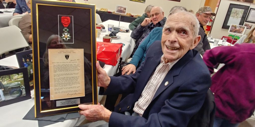 Pegasus Senior Living | Loren Kissick receives French Medal of Honor at The Rivers at Puyallup in WA