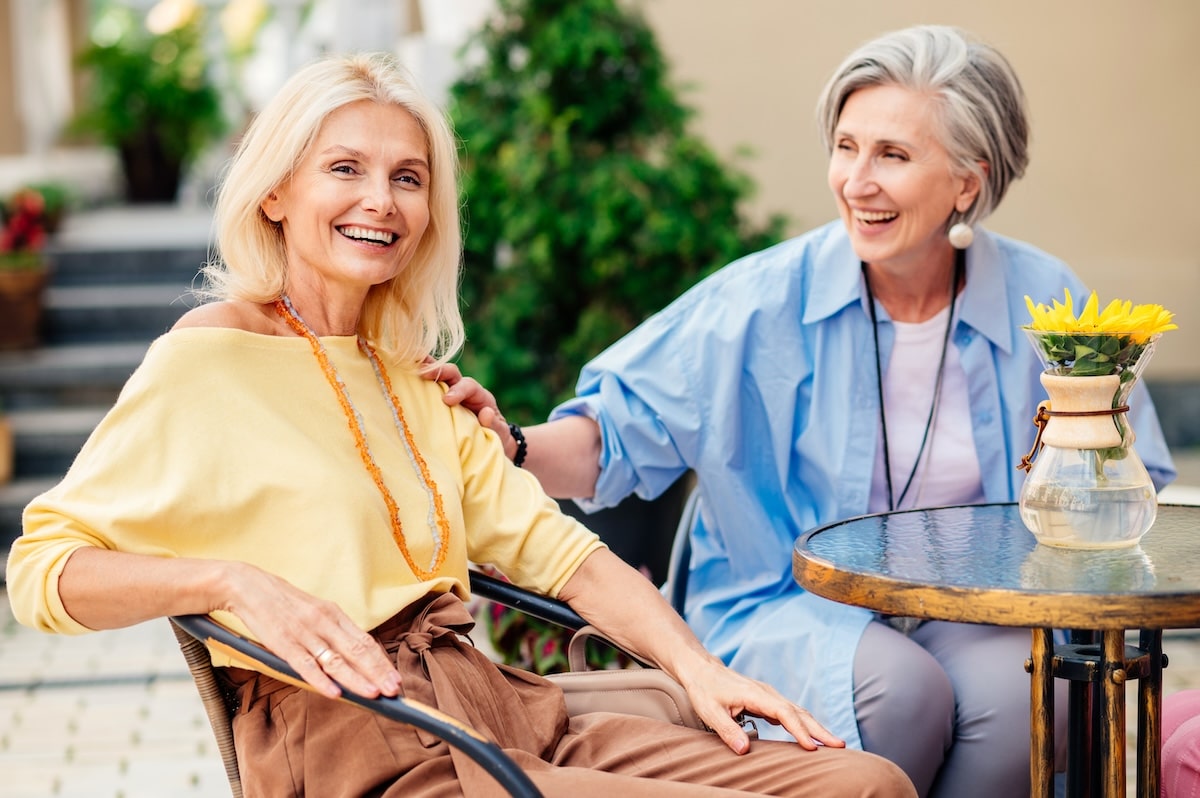 North Point Village | Senior friends having lunch